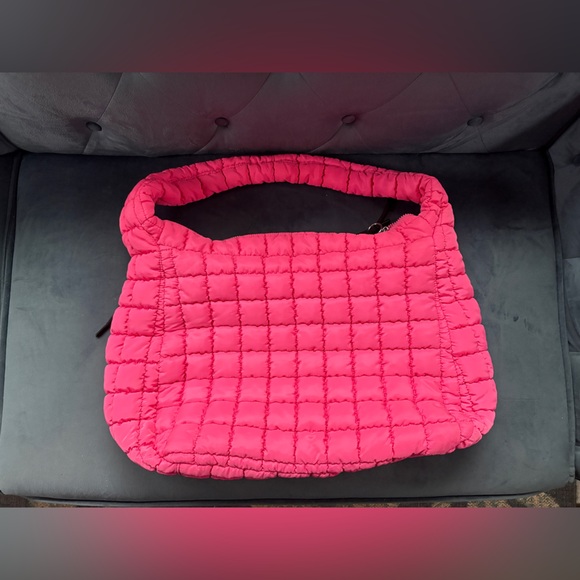 FP Movement Quilted Carryall Bag - Picture 7 of 7